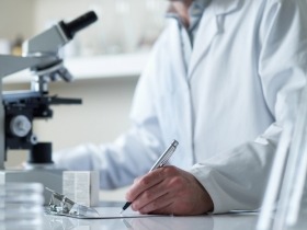 Preimplantační genetické testování: Jak odhaluje skryté problémy ještě před transferem embrya?